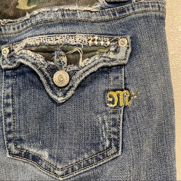 Miss Me Embellished Boot Cut Jeans Size 29 - Picture 8 of 16